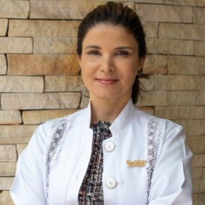 DRA. SILVIA AMABILE OLIVEIRA BRUNETTA  | CRM CRM 17969 | Dermatologista